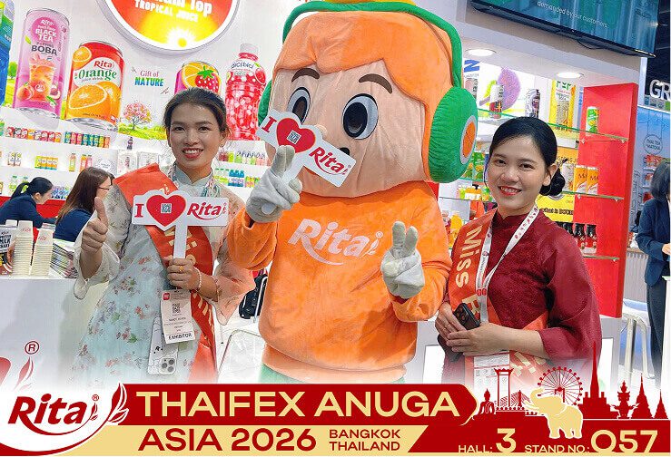 فريق RITA وتميمة العلامة في جناح THAIFEX Anuga Asia 2026