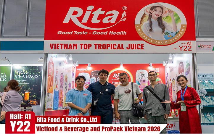 زوار أمام جناح RITA في معرض Vietfood & Beverage و ProPack 2026